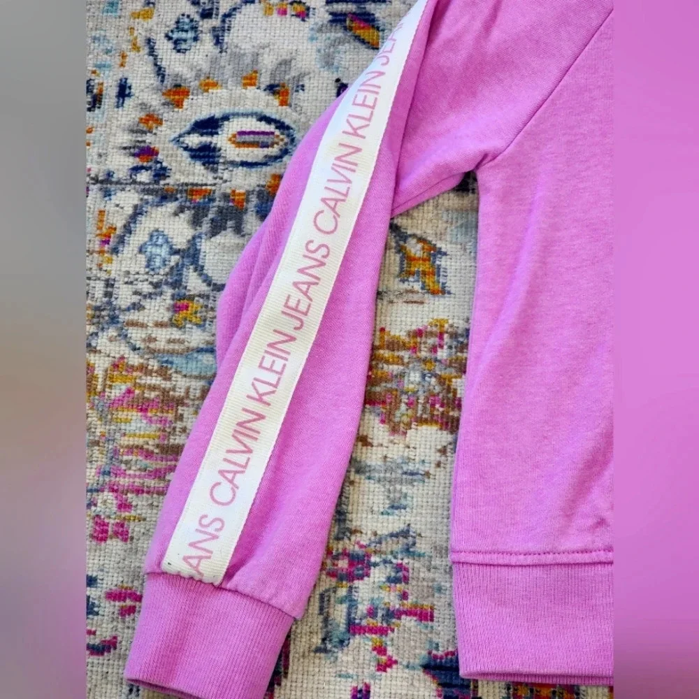Calvin Klein Jeans Pink Zip Hoodie, Side Pockets, Logo Arms sz Medium (8-10) - Picture 2 of 9